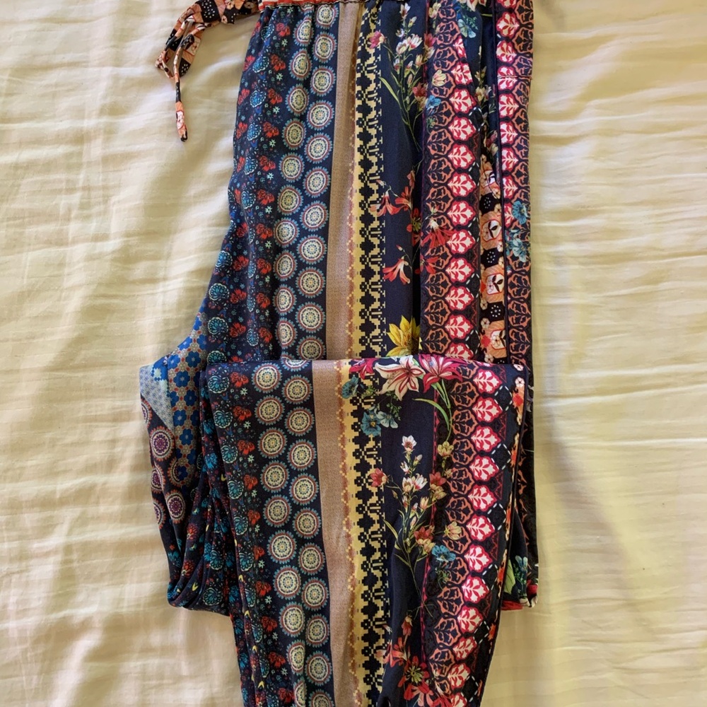 Johnny Was 
Silk Garden Pattern Jogger